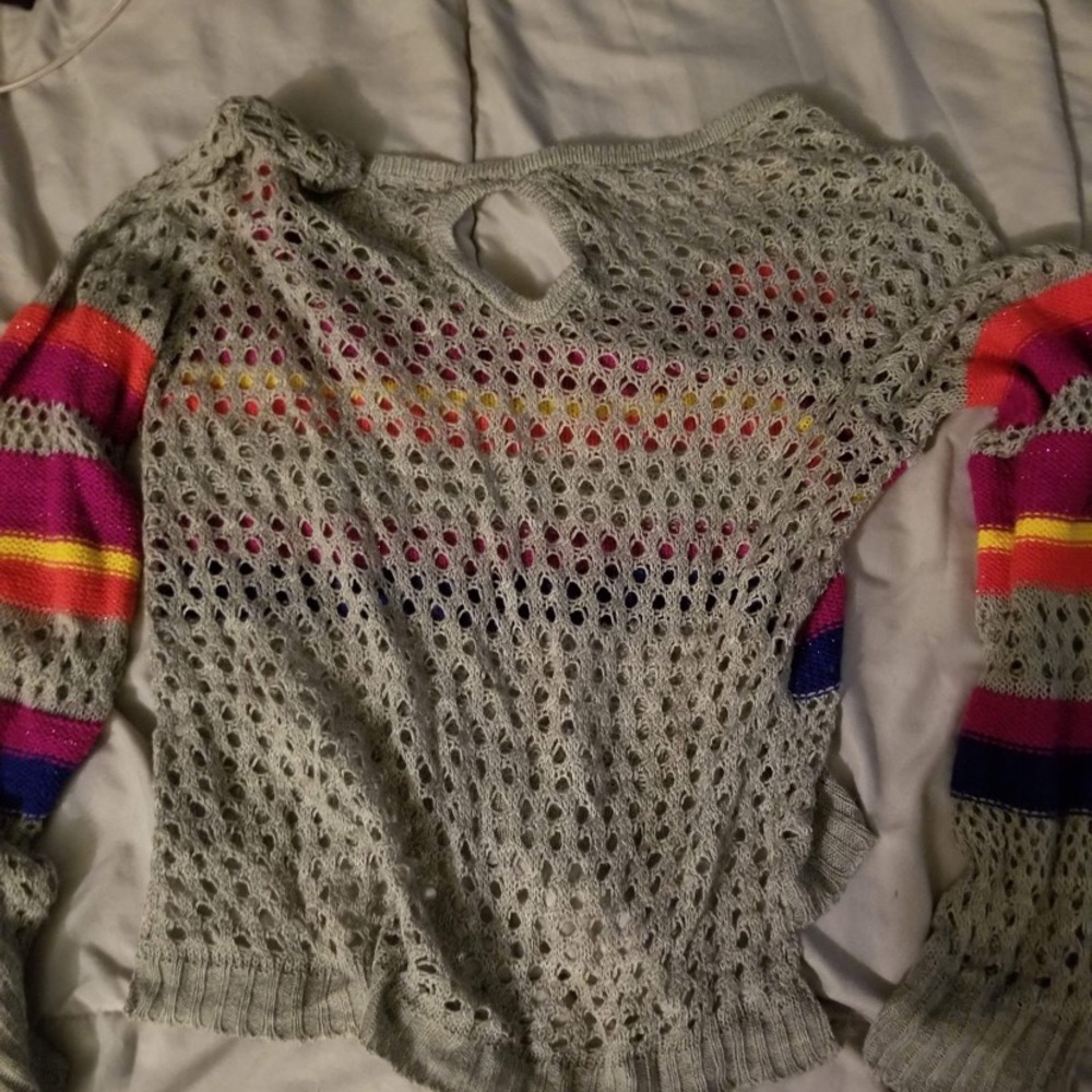 Colorful Sweater! - Picture 2 of 2